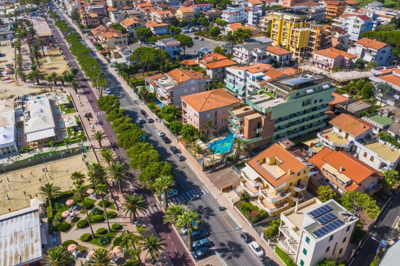 Residence Playa Tortoreto ภายนอก รูปภาพ