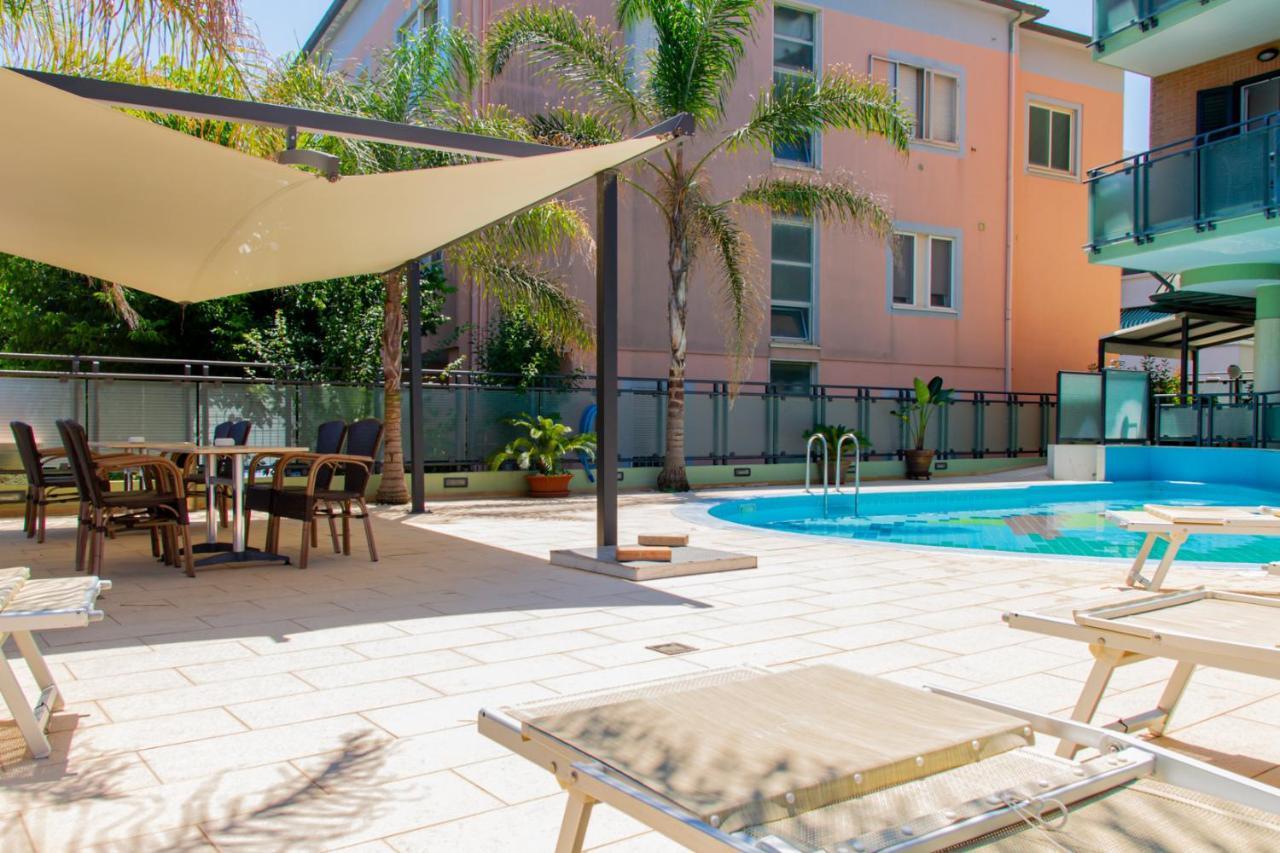 Residence Playa Tortoreto ภายนอก รูปภาพ